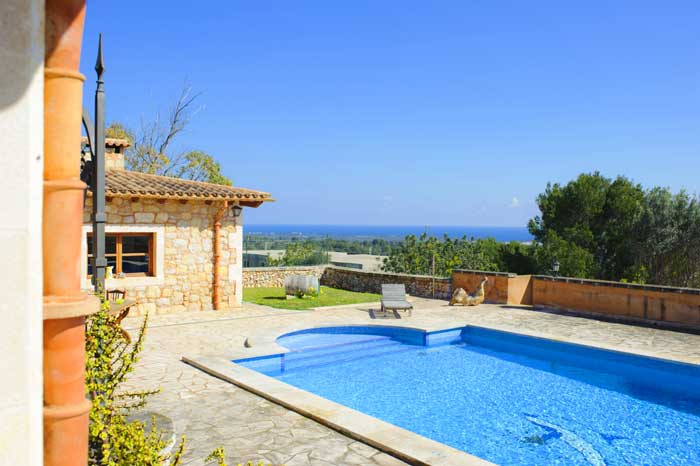 Pool und Terrasse Ferienvilla Mallorca Südosten für 10 Personen PM 6553